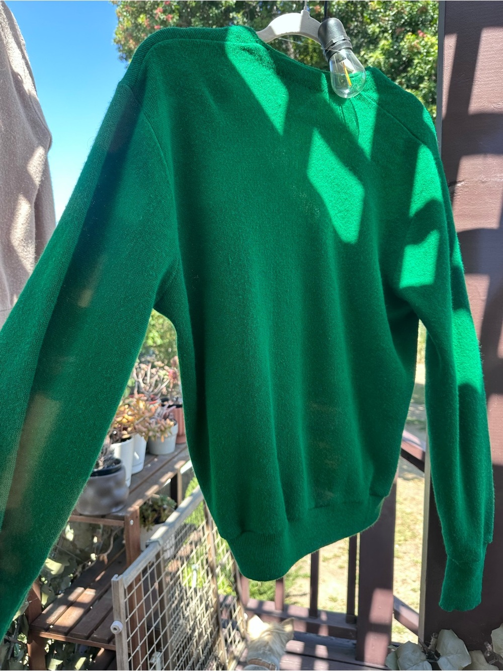 Lacoste Men's Green Cotton V-Neck Cardigan - Picture 6 of 11